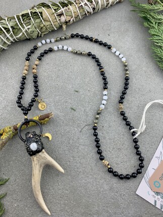 Luna 108 szemes hold mala, holdkő aganccsal