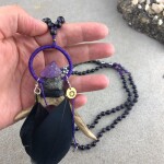 Tudatos révület nyers ametiszt druza mala, mantra füzér, sámánisztikus nyaklánc  őz aganccsal