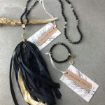 Wicca beavatási talizmán agancsos mala, fekete szári selyem bojttal